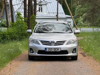 Toyota Corolla 1.6 97кВ