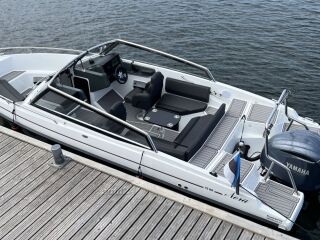 Yamarin Cross 75 BR Yamaha F300
