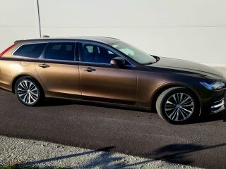 Volvo V90 MOMENTUM Business 2.0 140kW