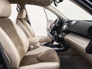 Toyota RAV4 4WD Executive Facelift 2.2 R4 D-4D 110кВ