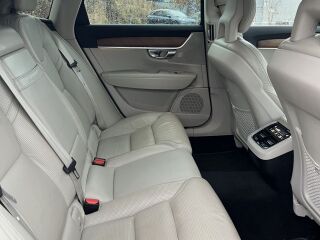 Volvo V90 2.0 235kW