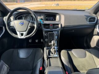 Volvo V40 R-Design-5 silindrit 2.0 D3 110kW