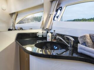 Marex Sun Cruiser 310 Volvo Penta D6-380 EVC DPI 380hp S 5.5 R6