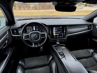Volvo V90 R-Design AWD 2.0 D5 173кВ