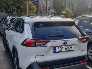 Toyota RAV4 Luxsury Limited 2.5 131kW