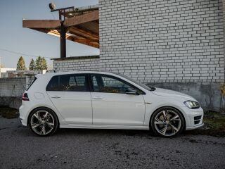 Volkswagen Golf MK7R 4Motion 2.0 R4 221kW