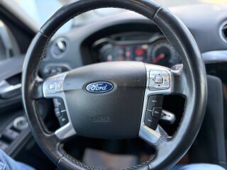 Ford S-MAX Titanium 7K 2.0 TDI 120kW