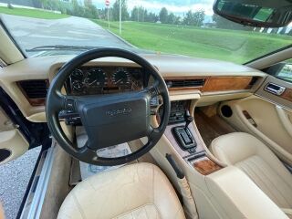 Jaguar XJ DAIMLER 4.0 166kW