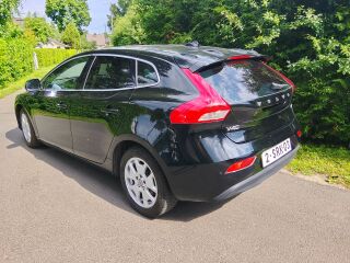 Volvo V40 Summum 1.6 84кВ