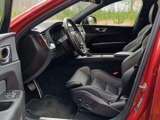 Volvo XC60 R-Design 2.0 D4 120кВ