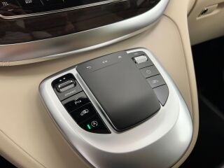 Mercedes-Benz V 300 Avantgarde A2 d AMG Line 2.0 R4 174kW