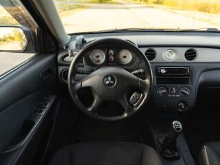 Mitsubishi Outlander 2.0 100кВ