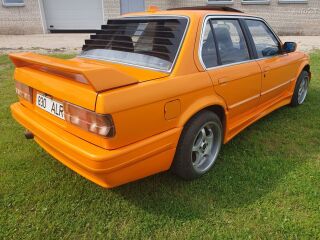 BMW 318 i 1.8 R4 77kW