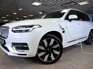 Volvo XC90 AWD T8 H&K ULTIMATE BRIGHT 7 XENIUM INTELLI 2.0 T8 Long range Plug-in 335kW