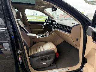 Volkswagen Touareg Elegance 4Motion 3.0 V6 TDI 210kW