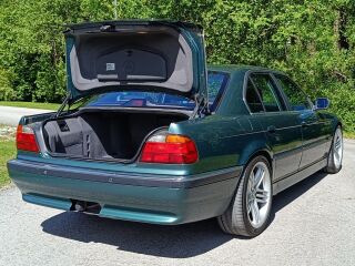 BMW 735 3.5 V8 173kW