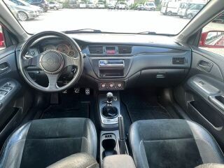 Mitsubishi Lancer Evolution IX 2.0 206kW
