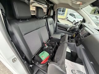 Peugeot Expert PLUS L2 PRO 3-IK WERKSTATt 1.5 R4 BLUE HDI 120 88kW