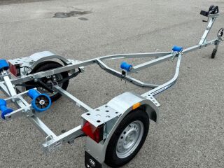 Tiki Treiler BX600-L paadihaagis 4.5 meetrisele paadile