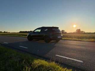 Volkswagen Golf GTI 2.0 147кВ