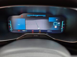 Citroen C5 Aircross Plug-in-Hybrid Shine pack+ 1.6 133кВ