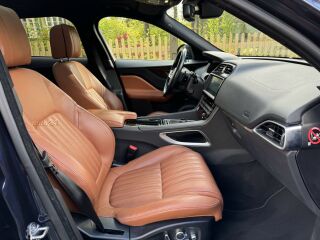 Jaguar F-Pace Portfolio 3.0 221kW