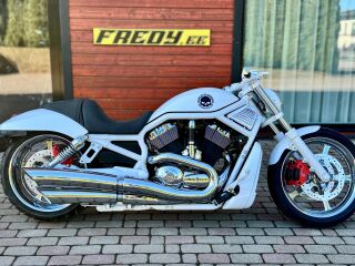 Harley-Davidson VRSCAW V-Rod V2 Revolution 92kW