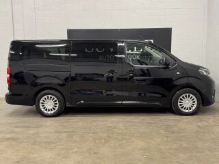 Toyota ProAce Verso Shuttle Long 2.0 AH01 106kW