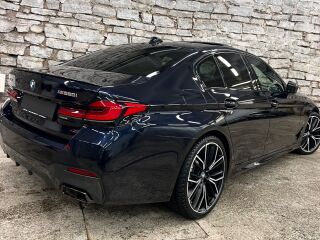 BMW M550 X-Drive Performance 4.4 Twin-Turbo V8 390кВ