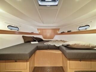 Bavaria 34HT Sport 37ft 2 x Volvo Penta D4 382кВ