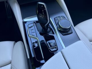 BMW 530 e M-Sport X-Drive 2.0 PHEV 215кВ