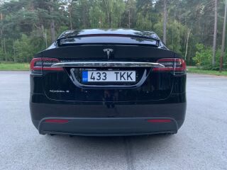Tesla Model X 75D AWD Dual Motor 245kW