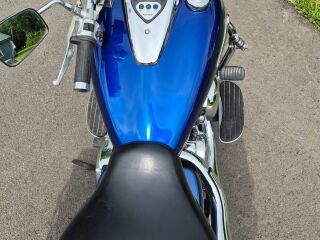 Kawasaki VN 900