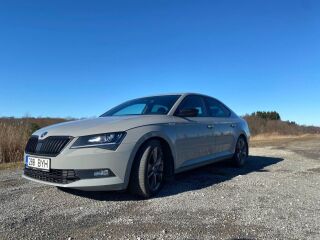 Skoda Superb sportline 1.4 110kW