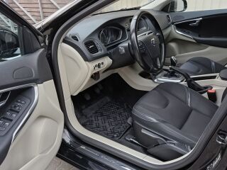 Volvo V40 2.0 R5 110kW