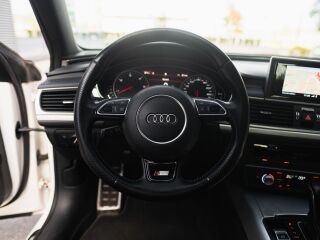 Audi A6 S-line 3.0 160kW