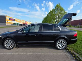 Skoda Superb Elegance Options 2.0 TDI 103kW