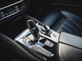 BMW M550 3.0 R6 294kW