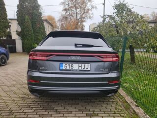 Audi Q8 S-line 3.0 210kW