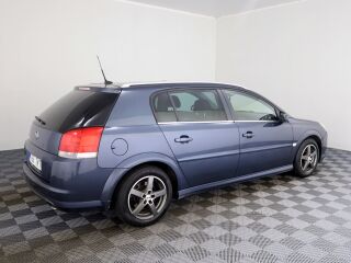 Opel Signum Cosmo Facelift ATM 3.0 CDTi 135kW