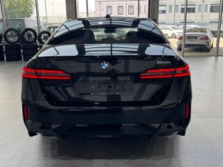 BMW 520 M-Sportpaket Pro/ ICONIC Glow 2.0 140kW