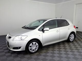 Toyota Auris Linea Sol ATM 1.6 91кВ
