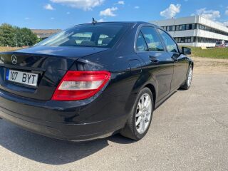 Mercedes-Benz C 200 2.1 100kW