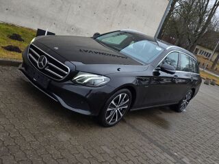 Mercedes-Benz E 300 2.0 225kW