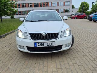Skoda Octavia 4X4 Ambiente ATM 2.0 TDI 103кВ