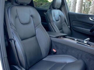 Volvo XC60 AWD e-T8 Ultimate DARK Intelli PRO Xenium Wnt 2.0 T8 Recharge PHEV Long Range 335kW