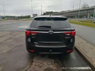 Toyota Avensis 2.0 112kW