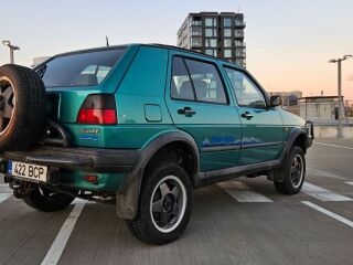 Volkswagen Golf Country 1.8 72кВ