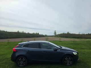Volvo V40 Inscription 2.0 88кВ