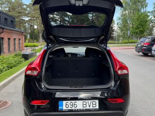 Volvo V40 Summum 1.6 TDi 84kW